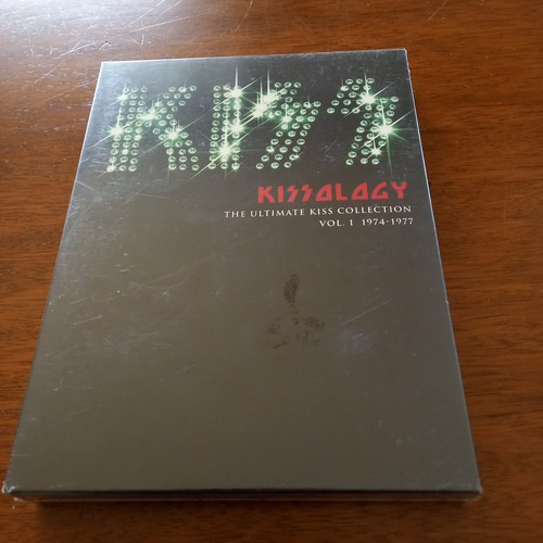 Kissology vol 19741977 2009 - kissology,